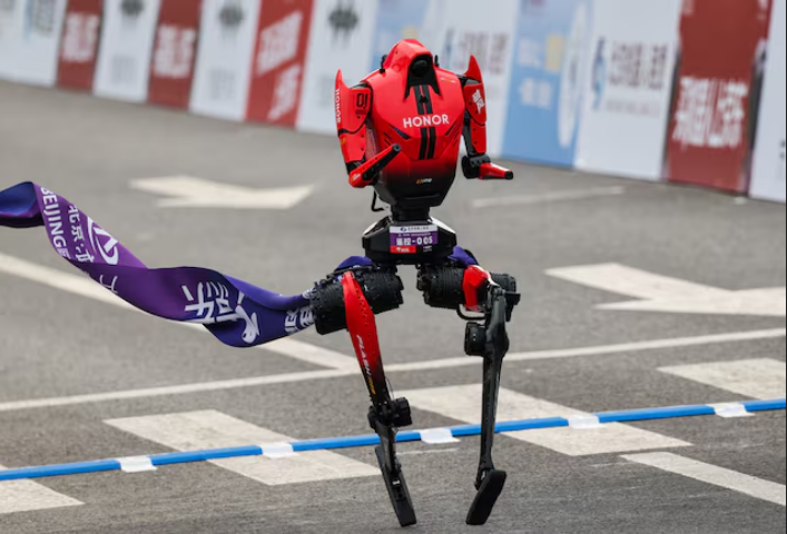Chinese Robot Sets New 100m Mark, Beating Usain Bolt in Test