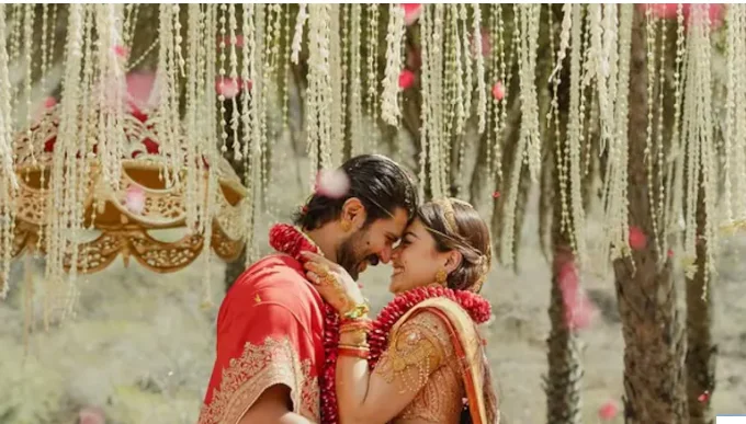 Rashmika Mandanna–Vijay Deverakonda Wedding Fashion Breakdown: Duo Turns Heads in Traditional Anamika Khanna Ensembles with Statement Gold Jewellery