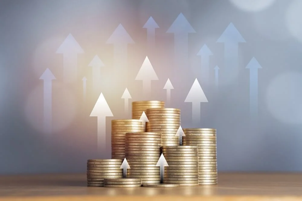 “Oil Market Shock: Should You Invest Now or Wait for the Dip?”