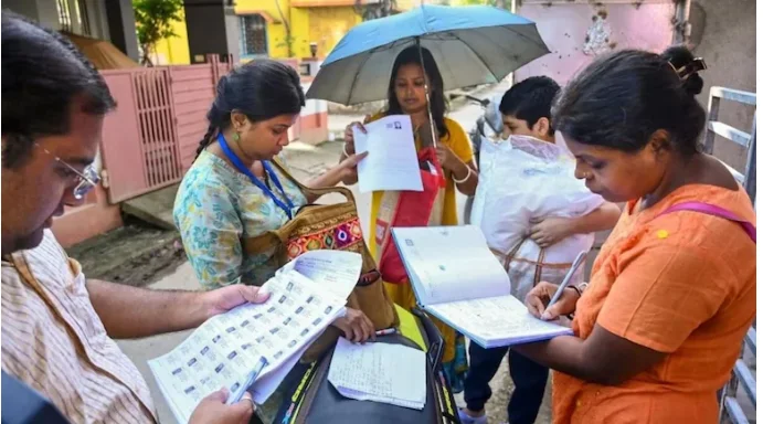 Bengal SIR List: 65 Election Officials Dropped, Voting Rights Issue Emerges