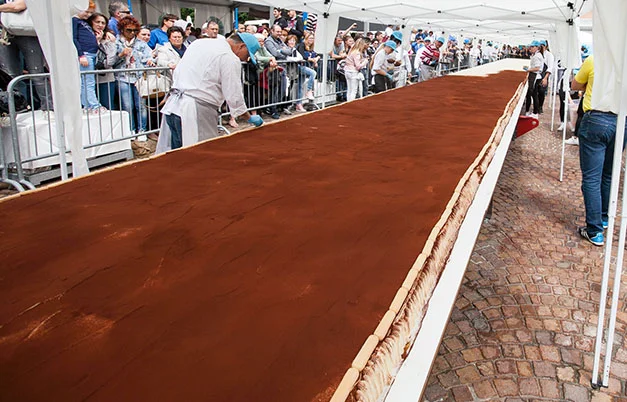 World’s Longest Tiramisu Sets New Record, Bigger Than a Vande Bharat Train