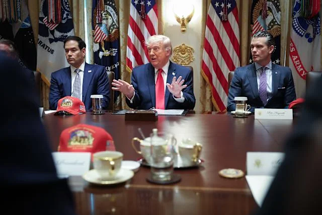 Iran Deal Talks Intensify While Trump Pushes for Hormuz Shipping Access