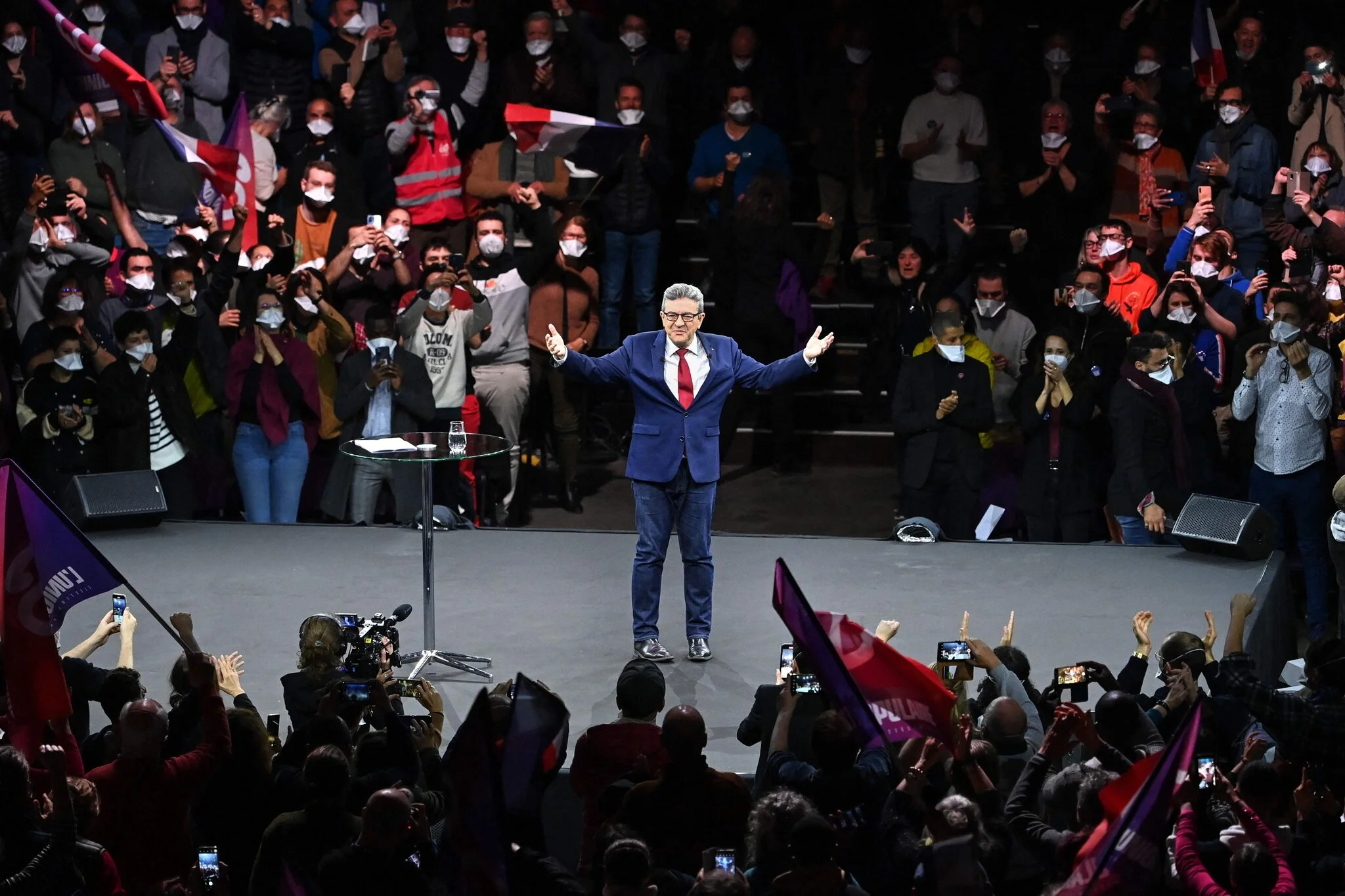 Melenchon’s Path to the French Presidency Emerges Through Strong Suburban Support