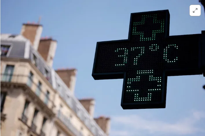 Cool Hotels Attract Paris Residents Fleeing Hot and Cramped Apartments