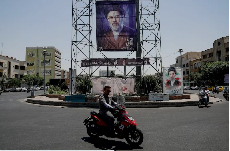 US Iran Negotiators Travel to Doha as Peace Talks Face Uncertainty