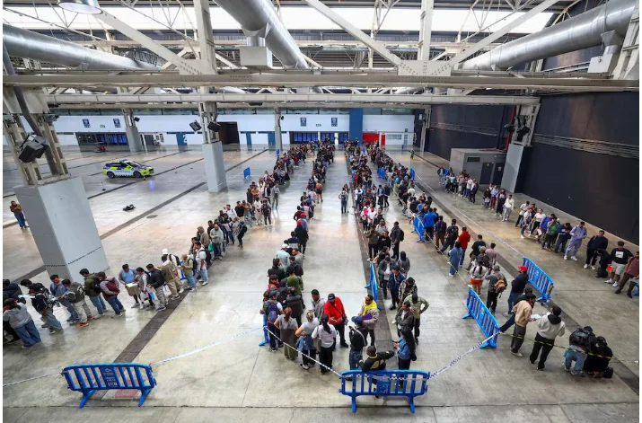 Spain Citizenship Rules for Descendants of Exiles Fuel Electoral Controversy