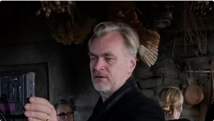 Christopher Nolan Reveals Why He Still Refuses to Own a Smartphone